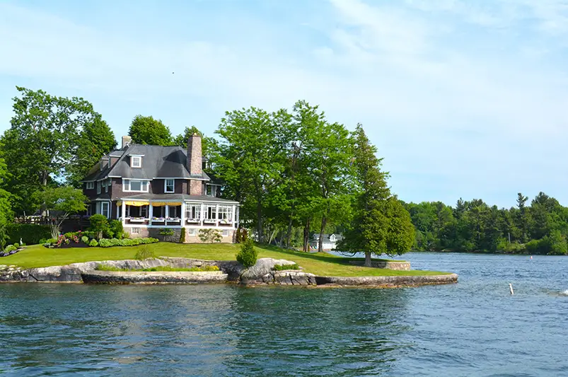 Lakeshore Ownership Publications 7 lakefront img